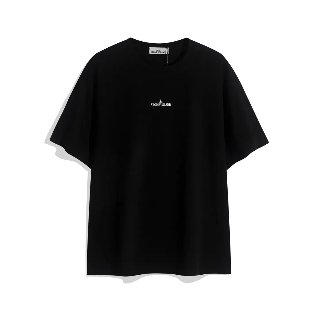 W613#P110💰 [Stone lsland/Stone Island summer new short-sleeved T-shirt with stone ruins print on the back] ⚠️[Original creation, high control of details] Made of 260g combed cotton 32-count double yarn - Simple and basic versatile style, original quality, the first choice for couples. - Made in a large factory, four needles and five threads on the shoulder, neatly routed, high quality workmanship. - Same style for men and women, very versatile, one piece for each hand, the details are clearly visible. Color: Black White Size: M L